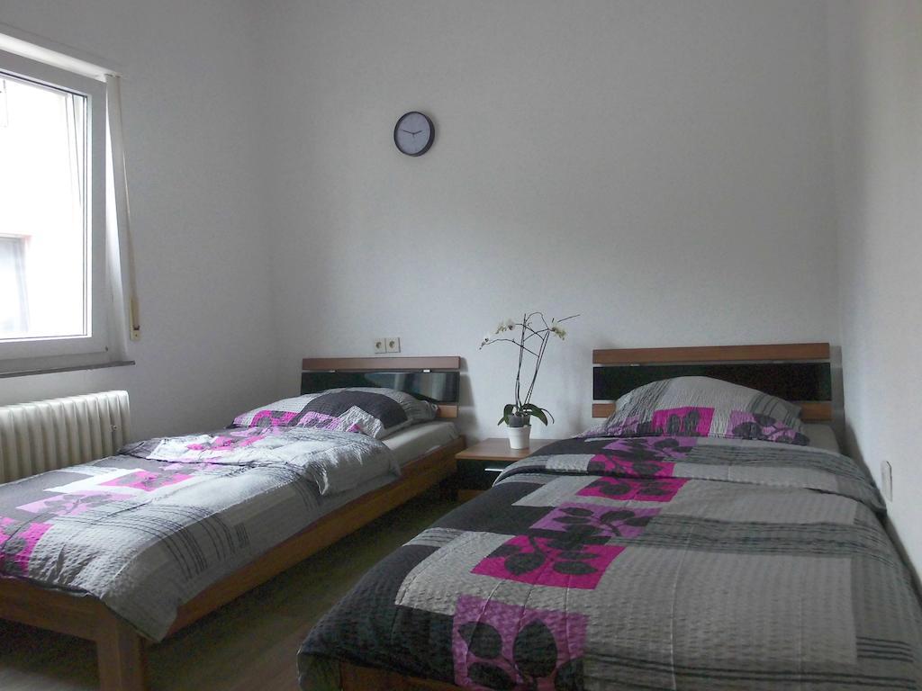 Frankfurt Airport & Fair Apartment Kelsterbach Rom bilde